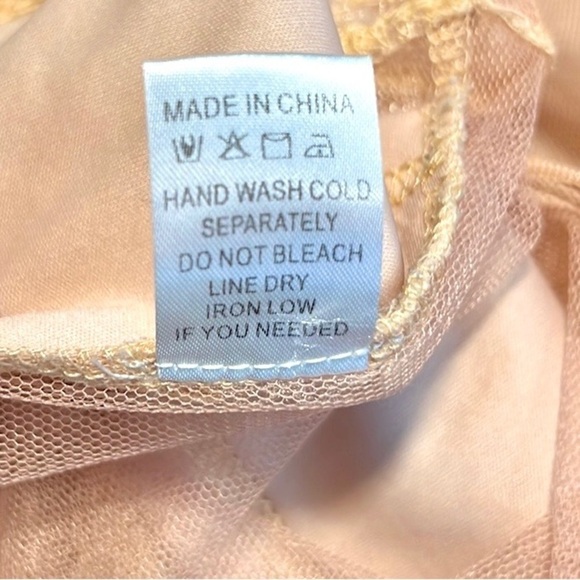 🧡Peach,Gorgeous & Sultry Tatted Lace & Mesh, Victorian-Fashioned Beauty,Size XL - Picture 15 of 16